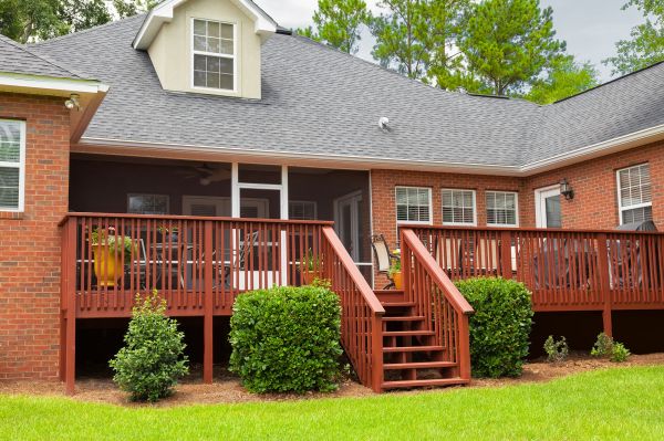 Steps Staining in Acworth